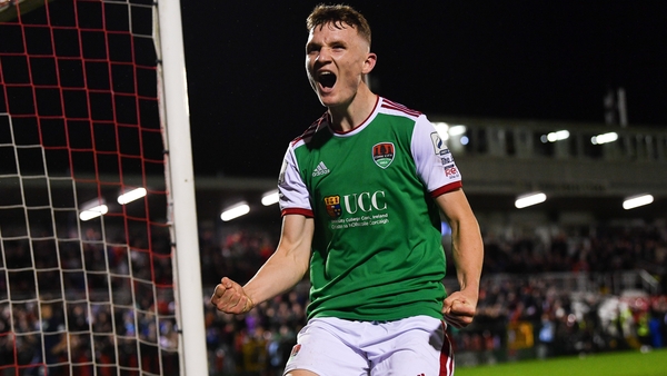 Mark O'Mahony of Cork City celebrates