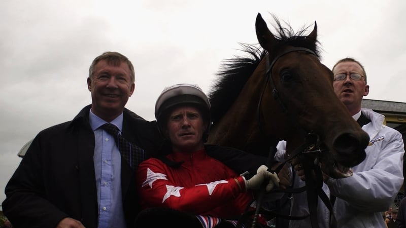 Alex Ferguson (left), jockey Mick Kinane and Rock of Gibraltar celebrate after winning The Entenmann's Irish 2000 Guineas
