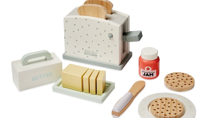 Aldi's wooden toy kitchen set