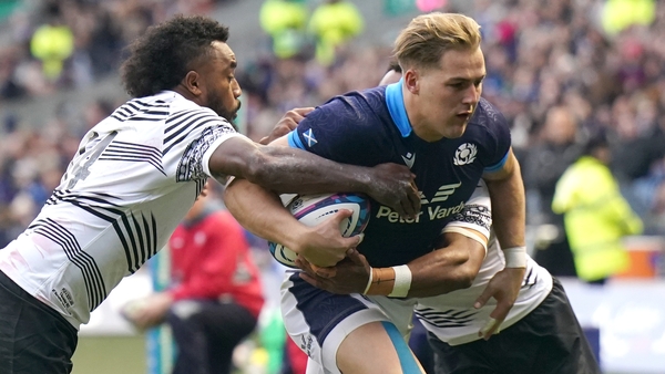 Duhan van der Merwe powers through for Scotland's third try