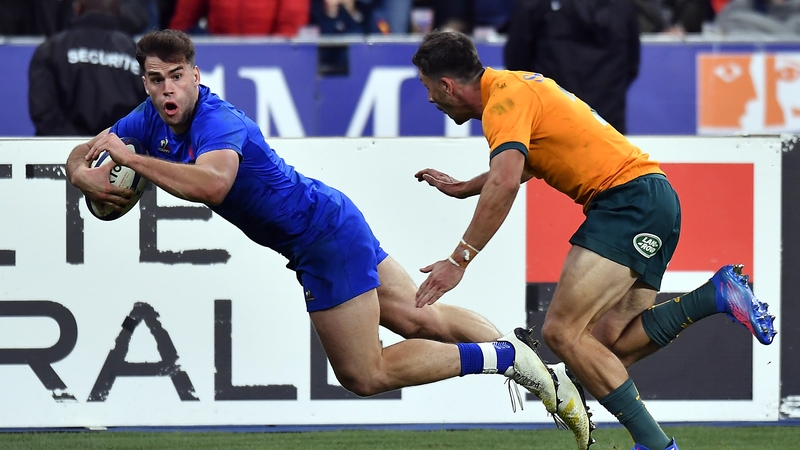 Damian Penaud crosses for the winning try