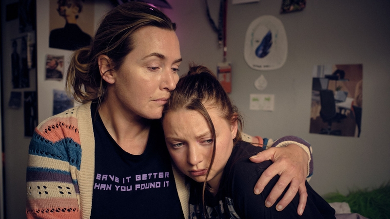 Kate Winslet and Mia Threapleton in I Am Ruth
