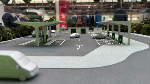 The initiative will see the company install 30 EV charging hubs, which will be powered by 100% green electricity.