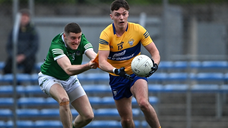 Clare senior footballer Gavin Cooney finished with 2-04 as Éire Óg advanced to a provincial semi-final