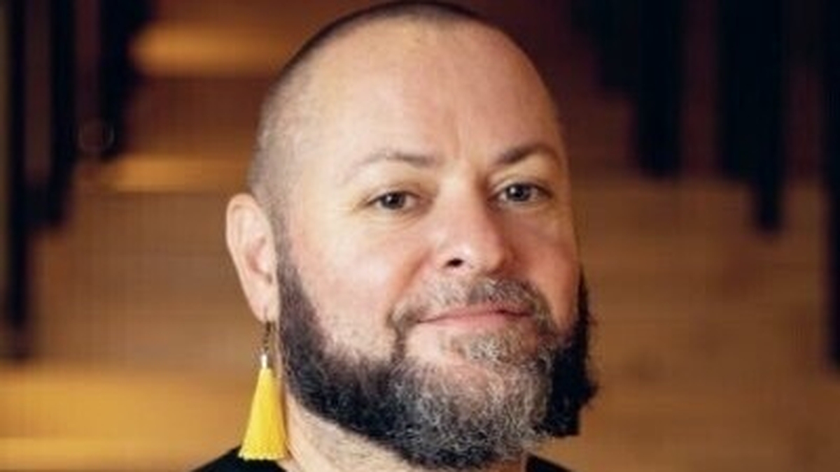 Dr Michael Barron