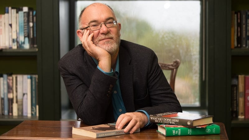 Darach Ó Scolaí, údar atá ar ghearrliosta na bliana.