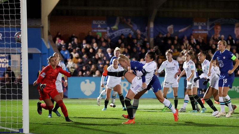 Sophie Ingle (c) stooped to put the Londoners in front