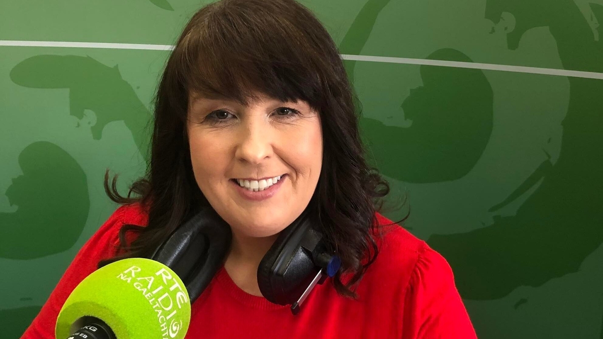Maighréad Uí Annluain ó Sheomra na Nuachta.