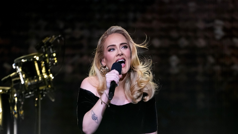 Adele:"I adore you, I can't believe you came to my show."