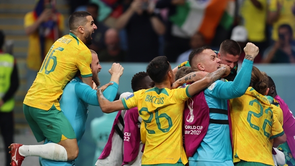 World Cup 2022: Aussies join France in last 16 - recap