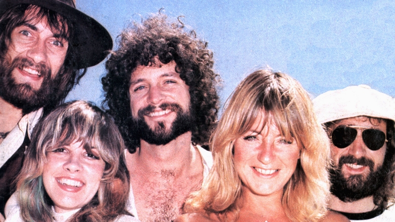Mick Fleetwood, Stevie Nicks, Lindsey Buckingham, Christine McVie, John McVie pictured together in 1975