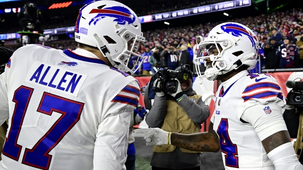 Wide receiver Stefon Diggs (R) and quarterback Josh Allen combined for a spectacular first-half touchdown