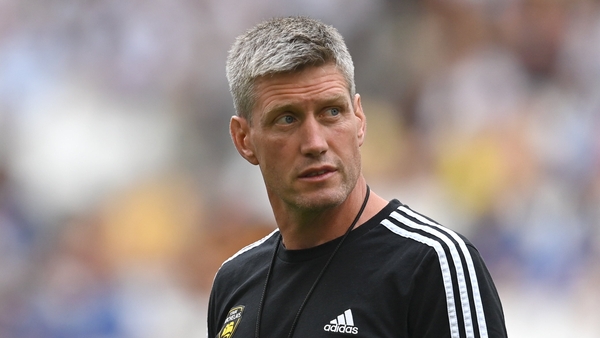 Ronan O'Gara has signed a new contract at La Rochelle