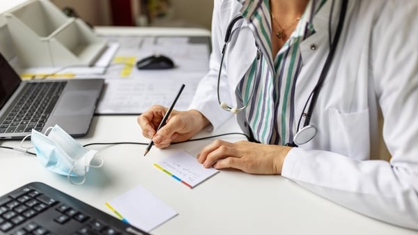 Jennifer Zamparelli chats with sexual health specialist at St. James's Hospital and founder of Himerus Health STI Clinic, Dr. Aisling Loy.
