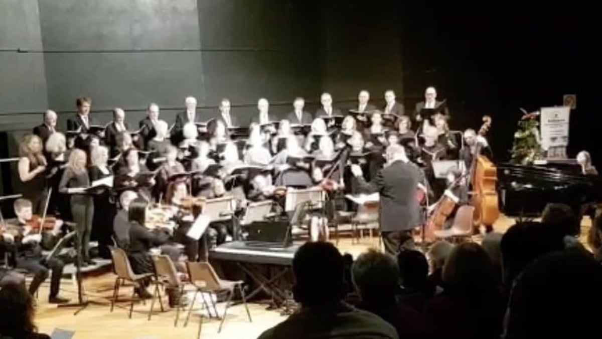 Cantare, Ennis - Ecce Ovum | Choirs For Christmas 