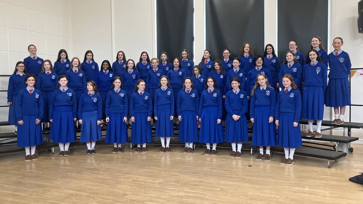Mount Sackville Secondary School Junior Choir - Zither Carol | Choirs For Christmas