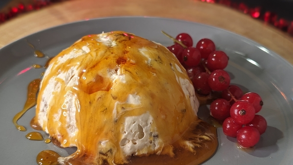 The citrusy clementine caramel really adds a festive kick to this dessert.