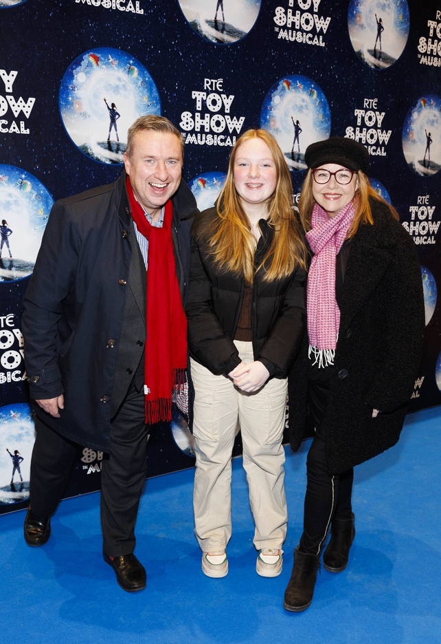 Shay Byrne with daughter Katy and wife Linda