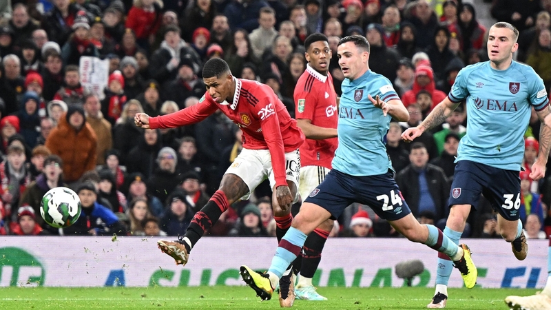 Marcus Rashford fires home Manchester United's second goal