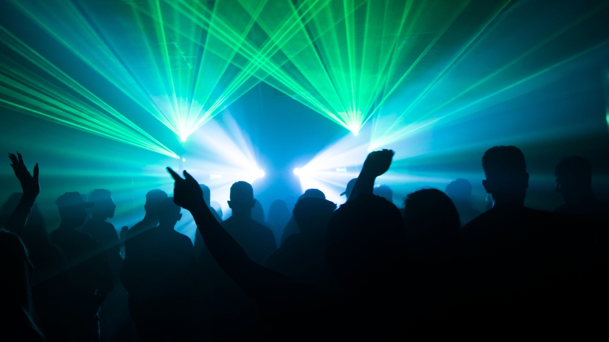 Call for increased opening hours and public transport to reform nighttime economy