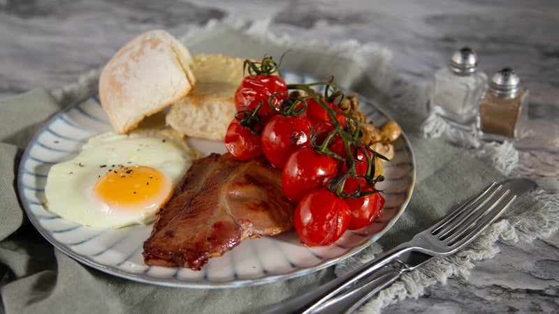 Contains approximately 600 kcal.