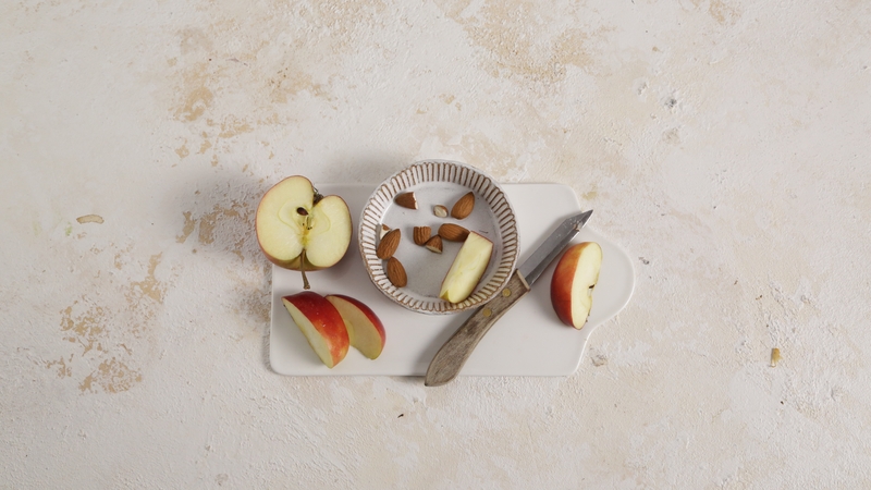 Contains approximately 200 kcal.