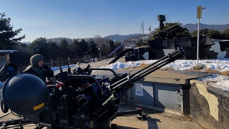 Some 20 to 30 soldiers breached the line by 20 metres inside the demilitarised zone and briefly moved back north after warning shots were fired