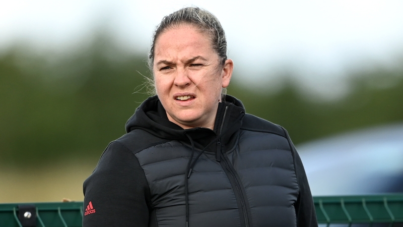 Munster head coach Niamh Briggs