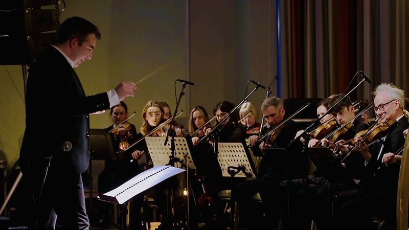 Inishowen Trad Orchestra and Choir with conductor Martin Tourish