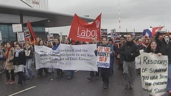 Anti-war demonstration, Shannon Airport (2003)