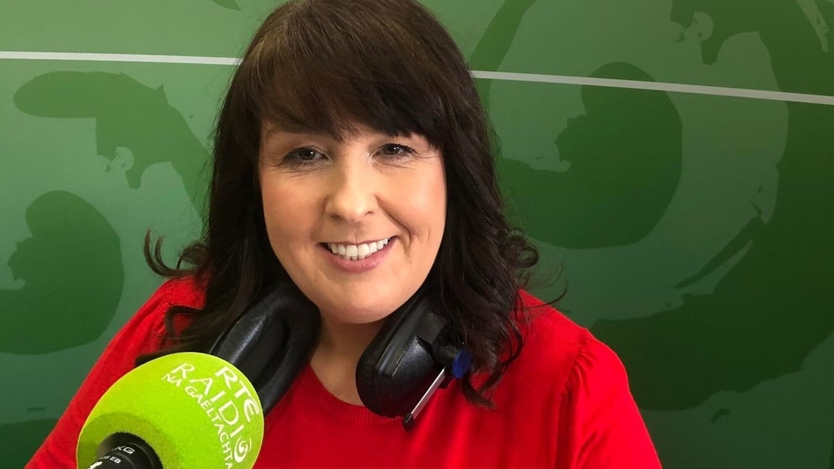 Maighréad Uí Annluain ó Sheomra na Nuachta.