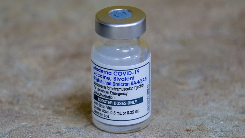 Covid-19: saineolaithe sláinte ag moladh do dhaoine vacsaín a fháil