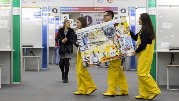 Alish Marrinan, Cian Mclnearney and Caragh Killeen from St Josephs Community College Co Clare, setting up their project (Pic: RollingNews.ie)