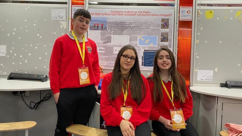 Togra taighde atá gar dá gcroí - agus gar dá dtithe - curtha i dtoll a chéile ag daltaí scoile Inis Meáin