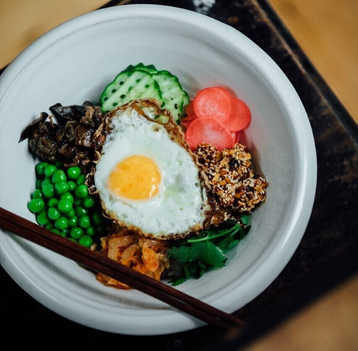 Katie Sanderson - White Mausu