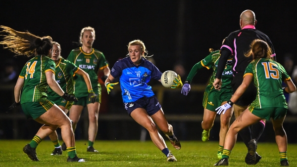 Carlw Rowe top-scored for Dublin