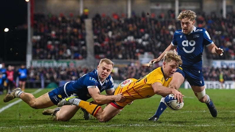 Rob Lyttle of Ulster dives over to score his side's first try