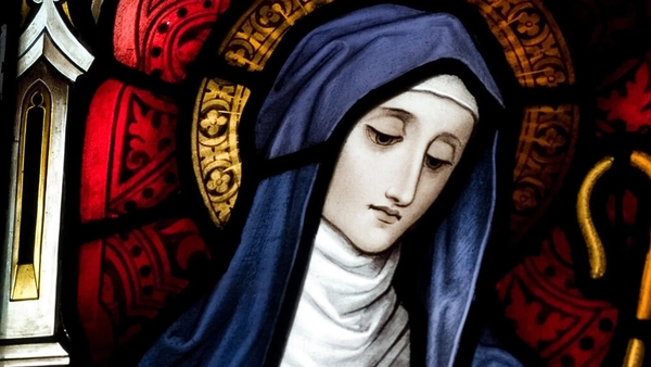 Léamh an chailín óig ar Lá Fhéile Bríde