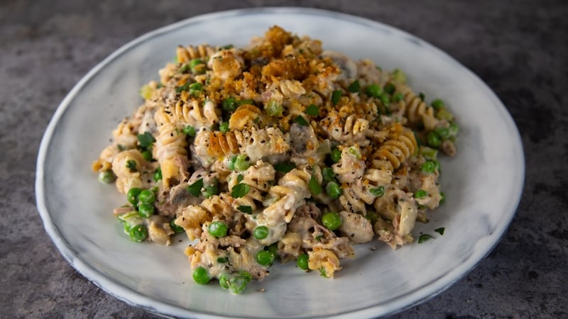 Each serving contains approximately 630 kcal.