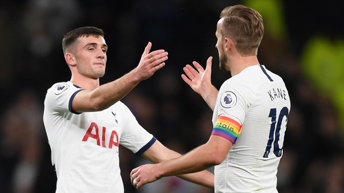Troy Parrott (L) with Harry Kane