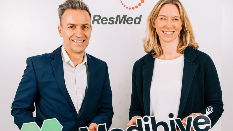 David Crimmins, CEO of MediHive, and Katrin Pucknat President of ResMed Germany