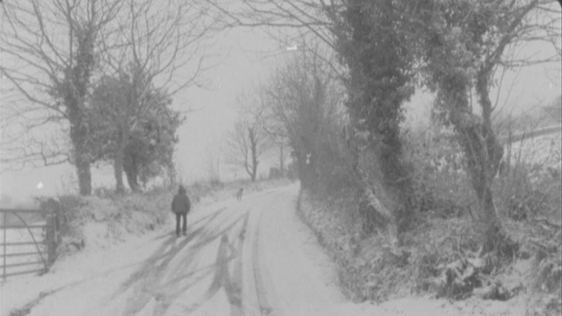 Snow affects roads in Ireland, 1973.