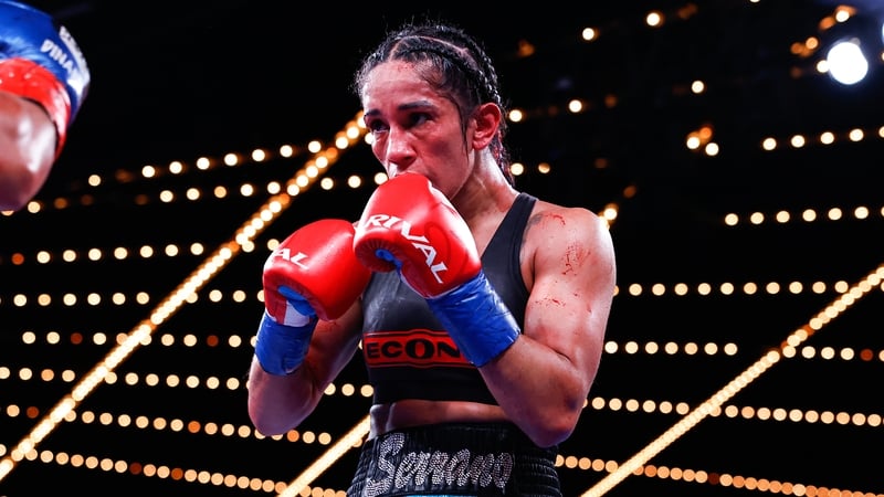 Amanda Serrano defeated Erika Cruz on points