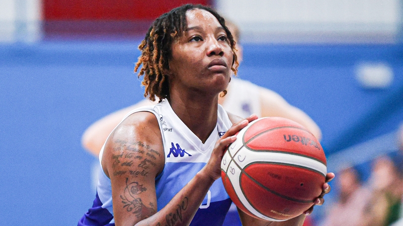 Brittany Byrd prepares to shoot for The Address UCC Glanmire