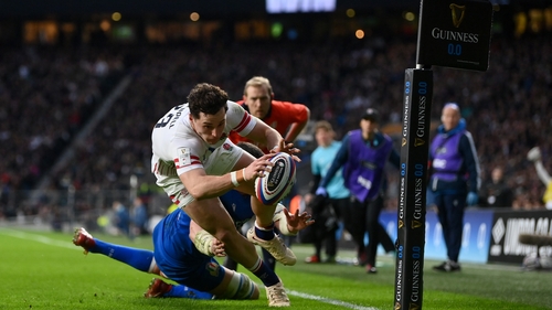 Henry Arundell gets in for England's final try
