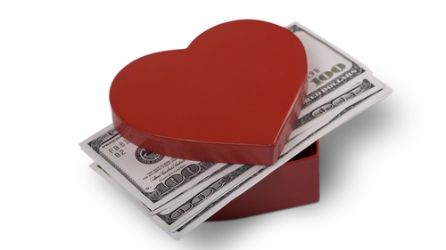 Lonely hearts at General Luna town hall will receive three times their normal daily wage if they have been single for more than five years