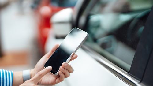 Minister of State Ossian Smith said there was guidance issued recently in relation to the use of mobile phones across the Public Sector and that will be updated shortly