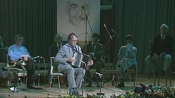 Tony MacMahon (1988)