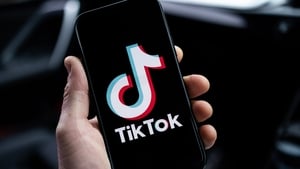Government employees told to remove Tik Tok from official devices