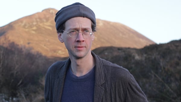 Éist, le Manchán Magan: Cor